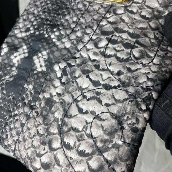 Preloved Marc by Marc Jacobs IPad Case - Picture 6 of 8